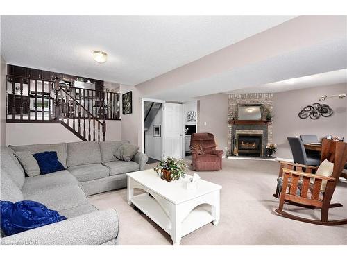 54 Kingsbridge Street, London, ON - Indoor Photo Showing Living Room With Fireplace