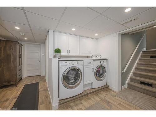 63 Thornton Avenue, London, ON - Indoor Photo Showing Laundry Room