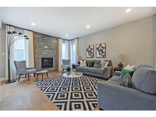 1596 Noah Bend, London, ON - Indoor Photo Showing Living Room With Fireplace
