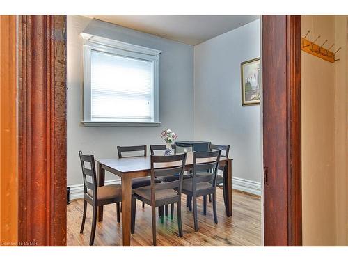 93 Stanley Street, London, ON - Indoor Photo Showing Dining Room