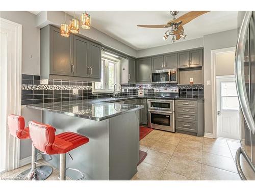 380 Griffith Street, London, ON - Indoor Photo Showing Kitchen With Upgraded Kitchen