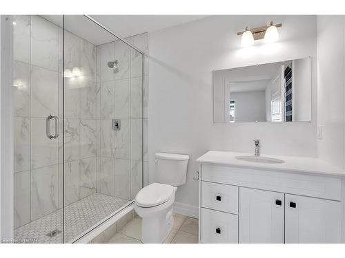 255 Roy Mcdonald Drive, London, ON - Indoor Photo Showing Bathroom