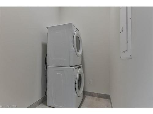 706-1600 Hyde Park Road, London, ON - Indoor Photo Showing Laundry Room