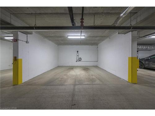 212-460 Callaway Road, London, ON - Indoor Photo Showing Garage