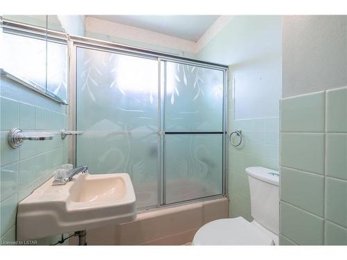 1175 Patann Drive, London, ON - Indoor Photo Showing Bathroom