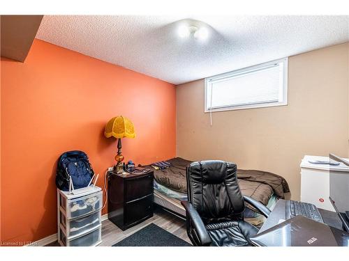 32-190 Fleming Drive, London, ON - Indoor
