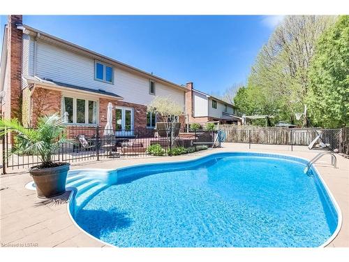 132 Robinson Lane, London, ON - Outdoor With In Ground Pool With Deck Patio Veranda With Backyard