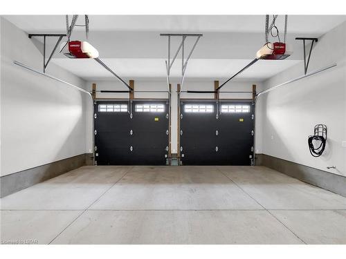 2105 Springridge Drive, London, ON - Indoor Photo Showing Garage