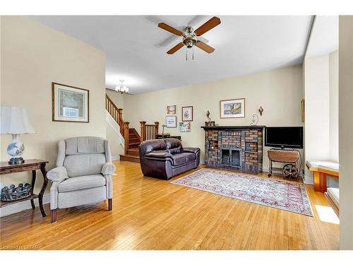 444 Piccadilly Street, London, ON - Indoor Photo Showing Living Room With Fireplace