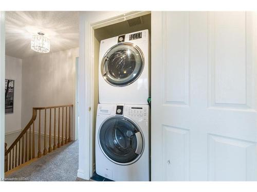 50-70 Sunnyside Drive, London, ON - Indoor Photo Showing Laundry Room
