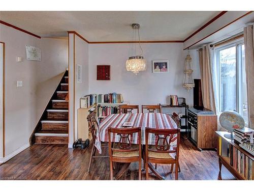 33 Tumbleweed Crescent, London, ON - Indoor Photo Showing Dining Room