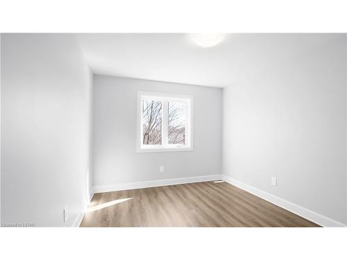 54 Bancroft Road, St. Thomas, ON - Indoor Photo Showing Other Room