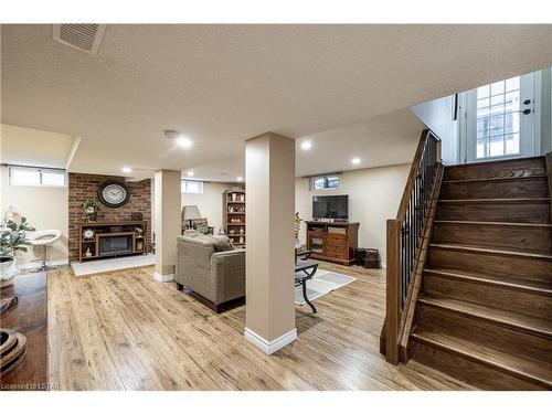 42 Kipling Court, London, ON - Indoor With Fireplace