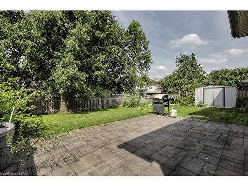 802 Viscount Road, London, ON - Outdoor With Backyard