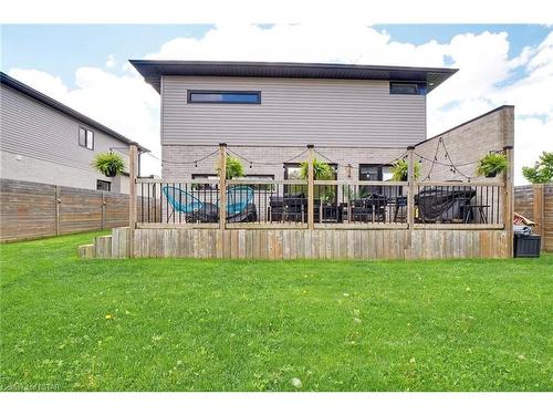 28-41 Earlscourt Terrace, Kilworth, ON - Outdoor With Deck Patio Veranda