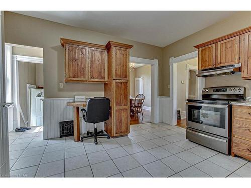 22981 Prospect Hill Road, Thorndale, ON - Indoor Photo Showing Kitchen