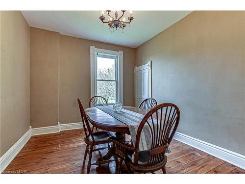 22981 Prospect Hill Road, Thorndale, ON - Indoor Photo Showing Dining Room