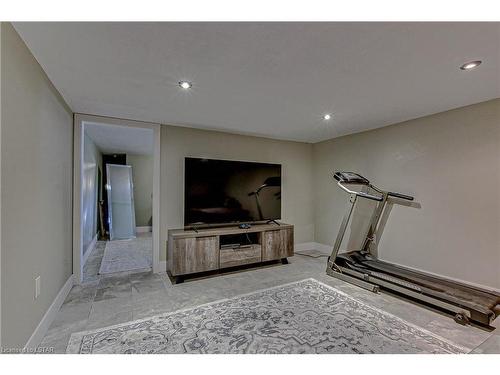 22981 Prospect Hill Road, Thorndale, ON - Indoor Photo Showing Gym Room