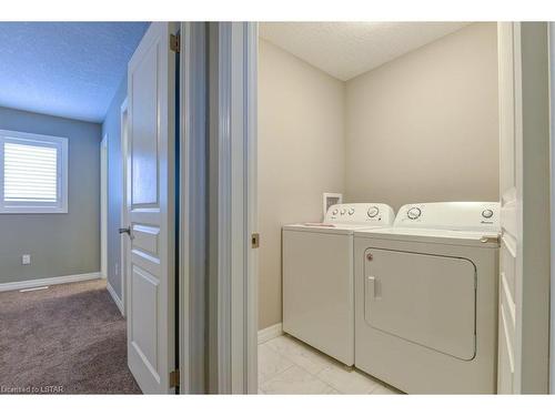 37 Leesboro Trail, Thorndale, ON - Indoor Photo Showing Laundry Room