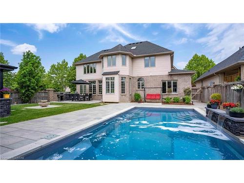 301 East Rivertrace Walk, London, ON - Outdoor With In Ground Pool