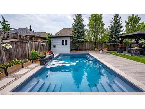 301 East Rivertrace Walk, London, ON - Outdoor With In Ground Pool With Backyard