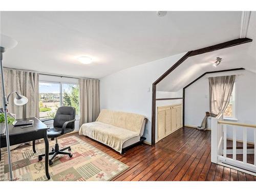 1129 Sunningdale Road E, London, ON - Indoor Photo Showing Other Room