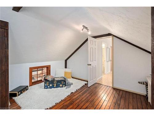 1129 Sunningdale Road E, London, ON - Indoor Photo Showing Other Room