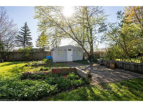 1129 Sunningdale Road E, London, ON - Outdoor With Backyard