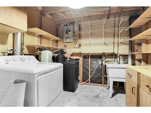 7-30 Forward Avenue, London, ON - Indoor Photo Showing Laundry Room
