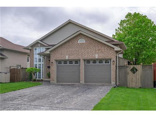 15 Bowcott Crescent, London, ON - Outdoor
