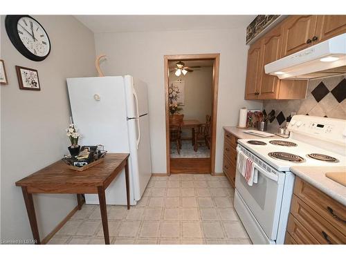 222 Inkerman Street, St. Thomas, ON - Indoor Photo Showing Kitchen