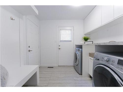 6 Grasmere Crescent, London, ON - Indoor Photo Showing Laundry Room