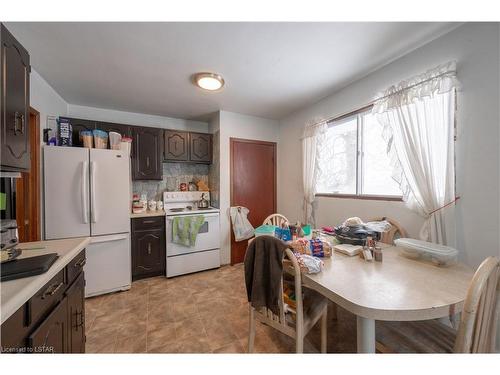 1780 Gore Road, London, ON - Indoor Photo Showing Other Room
