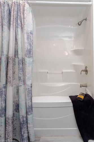 35 Blairmont Terrace, St. Thomas, ON - Indoor Photo Showing Bathroom