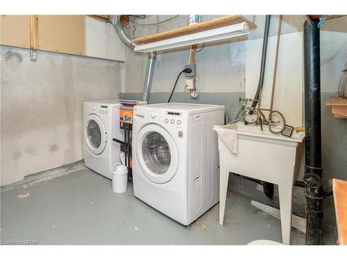 100-700 Osgoode Drive, London, ON - Indoor Photo Showing Laundry Room