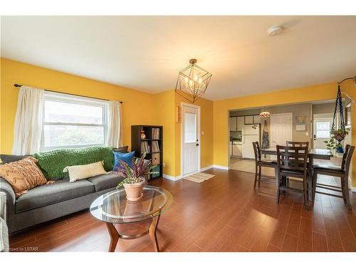 74 Joyce Street, St. Thomas, ON - Indoor Photo Showing Living Room