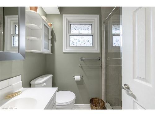 74 Joyce Street, St. Thomas, ON - Indoor Photo Showing Bathroom