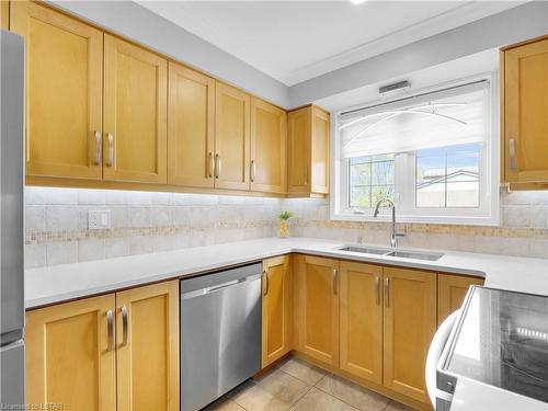 358 Ferndale Avenue, London, ON - Indoor Photo Showing Kitchen With Double Sink
