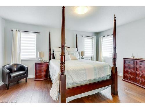 1182 Smither Road, London, ON - Indoor Photo Showing Bedroom