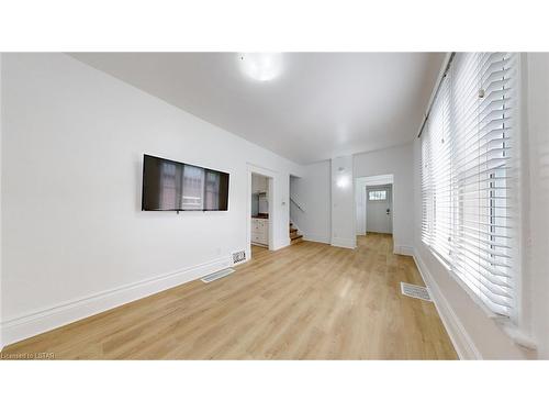 15 Mcdonald Avenue, London, ON - Indoor Photo Showing Other Room