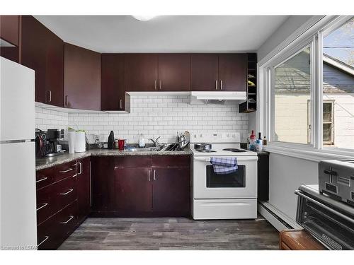 465 Second Street, London, ON - Indoor Photo Showing Kitchen