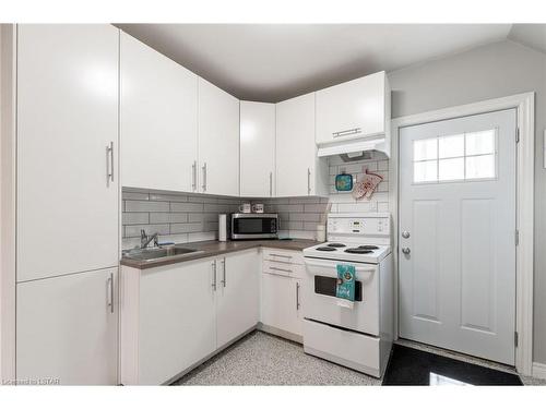 505 Oxford Street E, London, ON - Indoor Photo Showing Kitchen