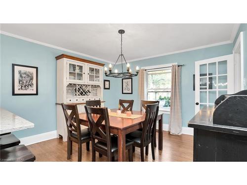 45 Mayfair Drive, London, ON - Indoor Photo Showing Dining Room
