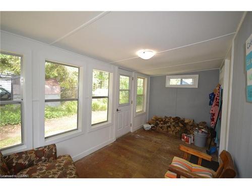 6208 London Road, Kettle Point, ON - Indoor Photo Showing Other Room