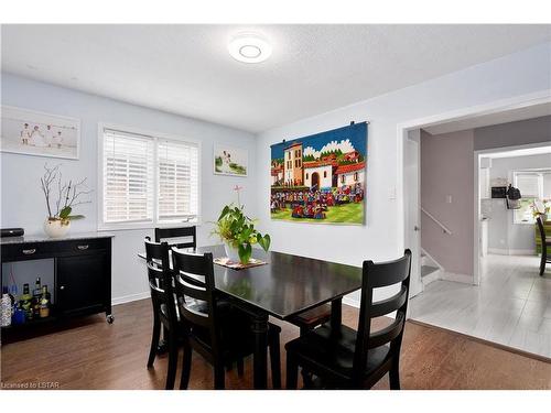 39 Golfdale Crescent, London, ON - Indoor Photo Showing Dining Room