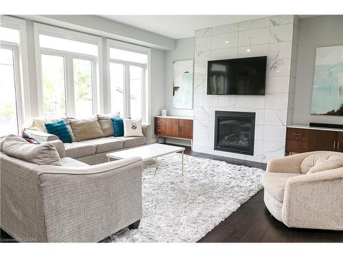1816 Ballymote Avenue, London, ON - Indoor Photo Showing Living Room With Fireplace