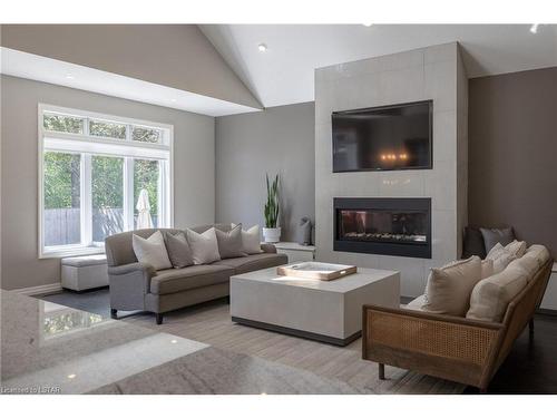 1257 Eagletrace Drive, London, ON - Indoor Photo Showing Living Room With Fireplace
