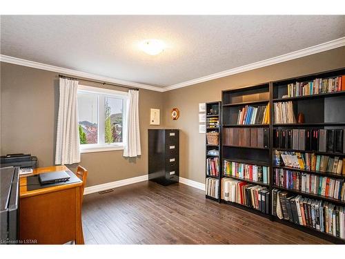 2445 Kains Road, London, ON - Indoor Photo Showing Office
