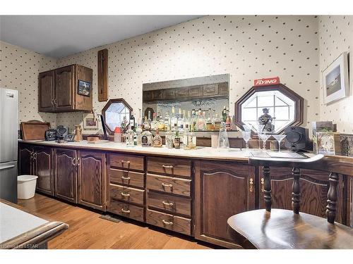15099 Sixteen Mile Road Road, Middlesex Centre, ON - Indoor Photo Showing Kitchen