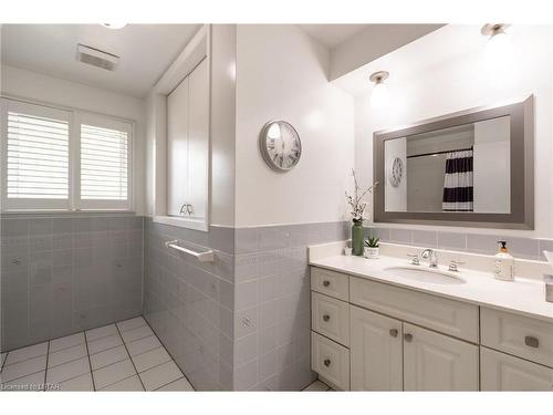 8231 Imperial Road, Aylmer, ON - Indoor Photo Showing Bathroom